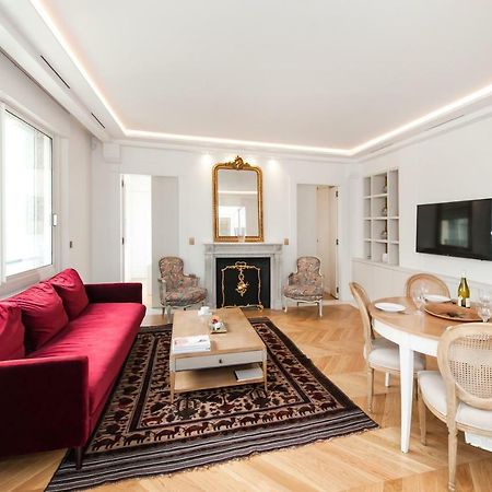 Luxury Montaigne Apartment パリ エクステリア 写真