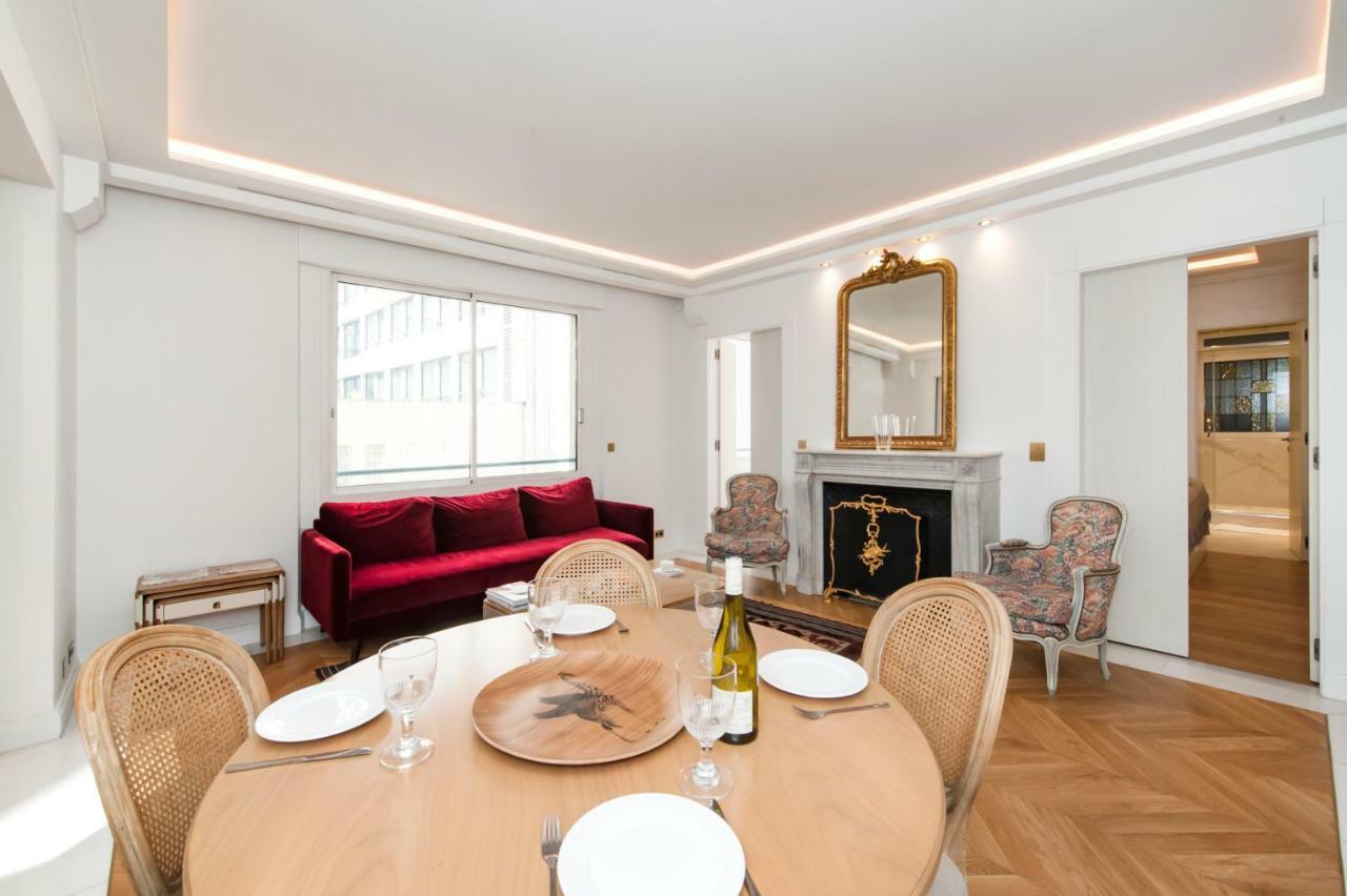 Luxury Montaigne Apartment パリ エクステリア 写真